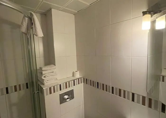 Marmara Old לינה וארוחת בוקר 4*